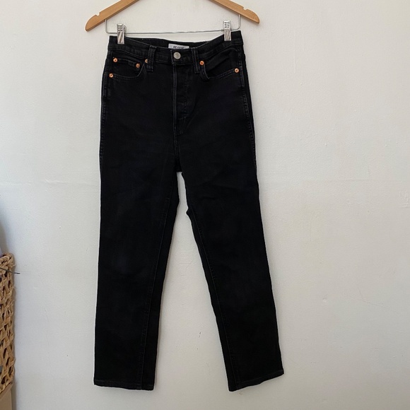 RE/DONE 80s Slim Straight-Leg Jeans in Black - Picture 2 of 8